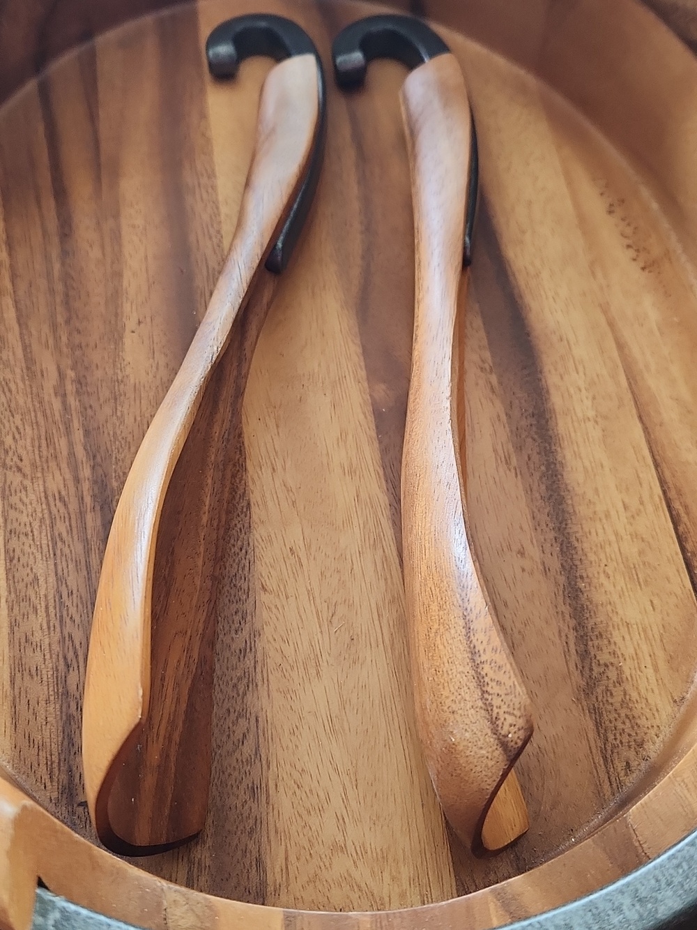 Wooden Salad Bowl with Serving Spoons - Natural Brown - Picture 3 of 7